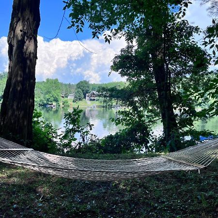Camp Hudson Pines Villa Corinth Dış mekan fotoğraf